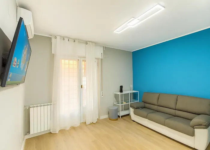 Capuanshome-intero Rom